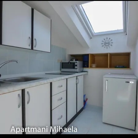 Mihaela Appartement *